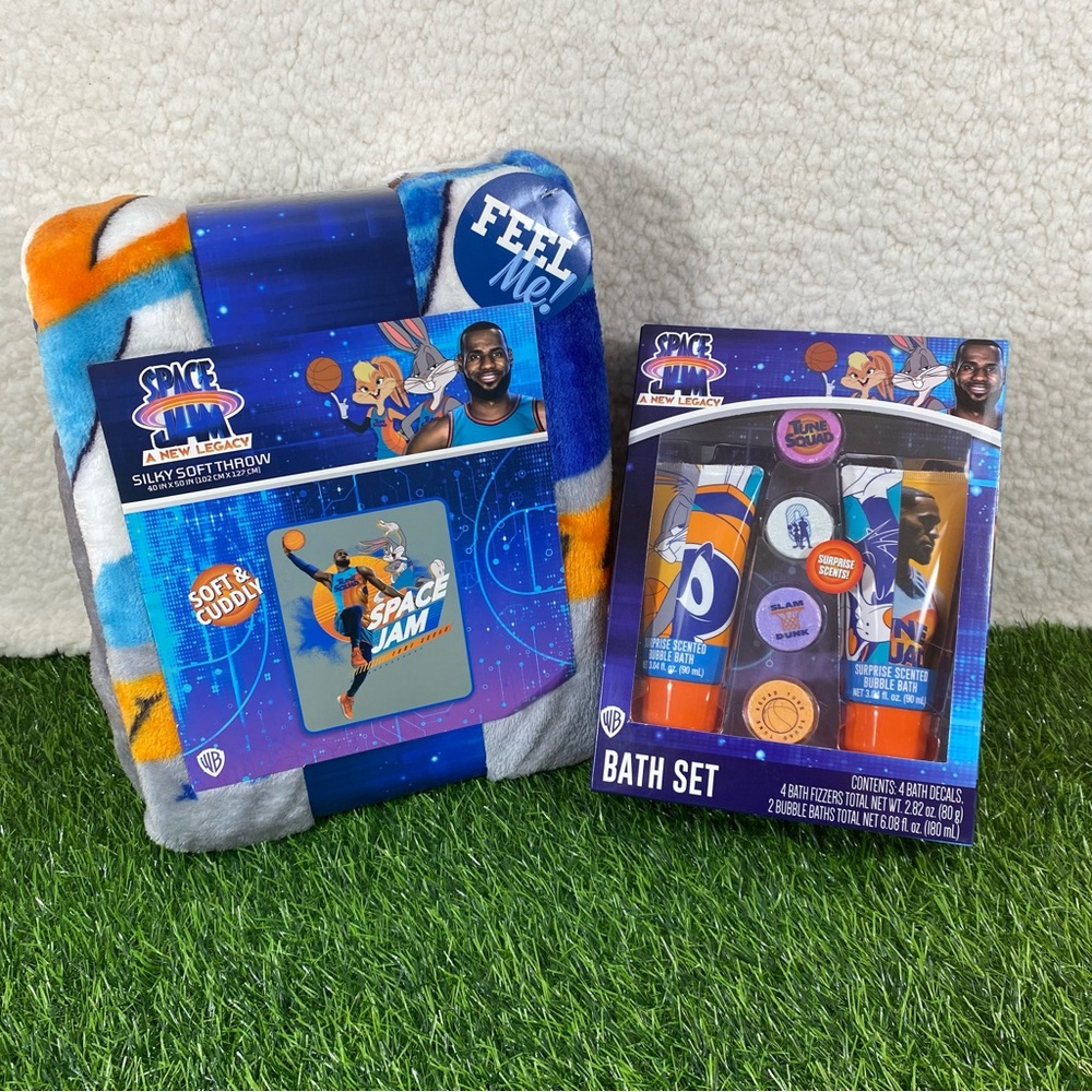 Lebron James Space Jam Throw Blanket and 4 Soap Fizzers for Bath Time Blue